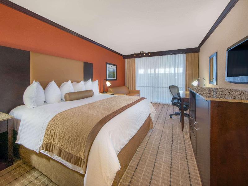 Wyndham Garden Oklahoma City Airport image