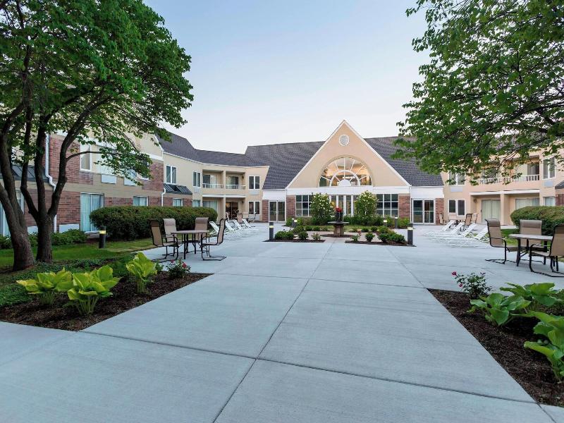 Four Points by Sheraton Buffalo Grove image