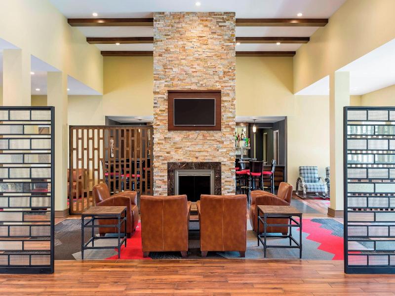 Four Points by Sheraton Buffalo Grove image