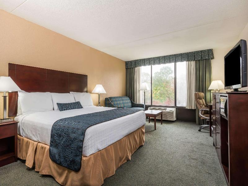 Wyndham Garden Williamsburg Busch Gardens Area image