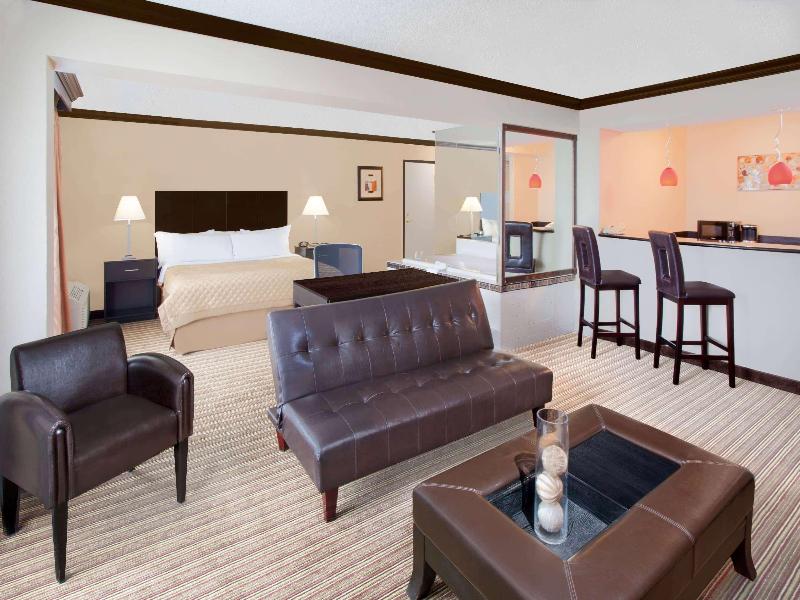 Wyndham Garden Schaumburg Chicago Northwest image