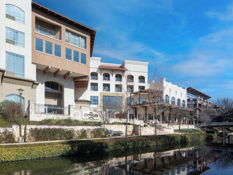 Sol Cypress San Antonio, A Tribute Portfolio Hotel image