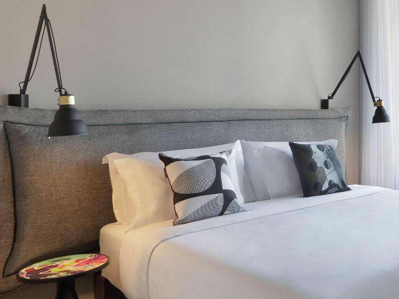 Yoo2 Rio de Janeiro Tapestry Collection by Hilton image