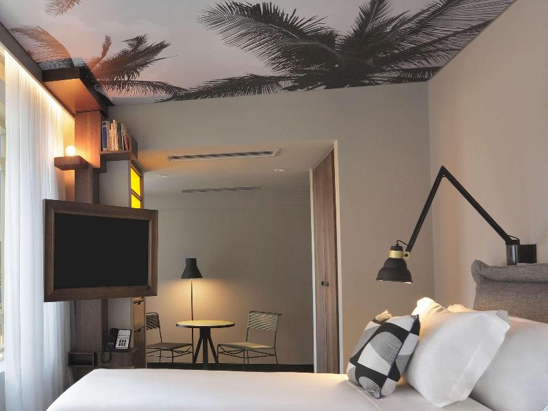 Yoo2 Rio de Janeiro Tapestry Collection by Hilton image