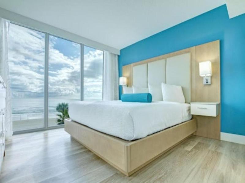 Room OCEAN FRONT