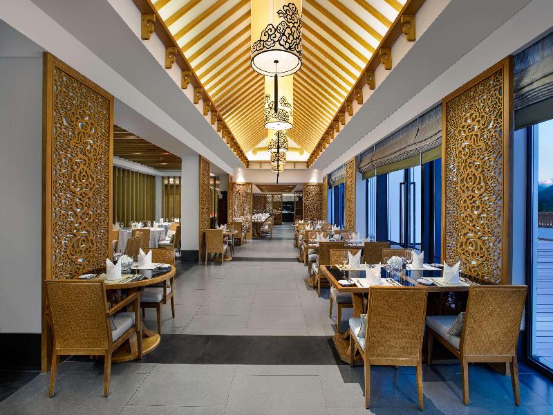 Banyan Tree Hotel Huangshan image