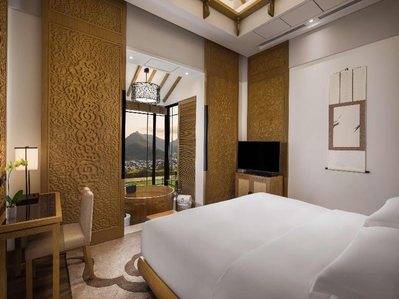 Banyan Tree Hotel Huangshan image