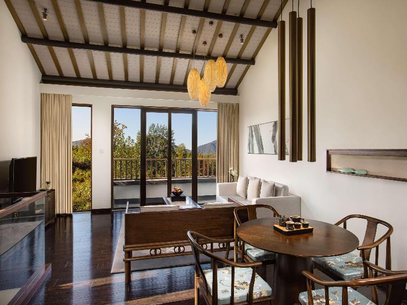 Banyan Tree Hotel Huangshan image