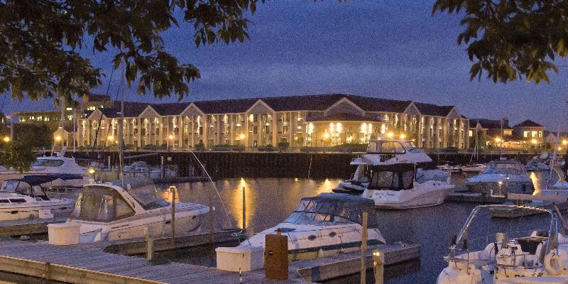 Doubletree by Hilton Racine Harbourwalk, WI image