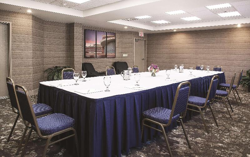 Doubletree by Hilton Racine Harbourwalk, WI image