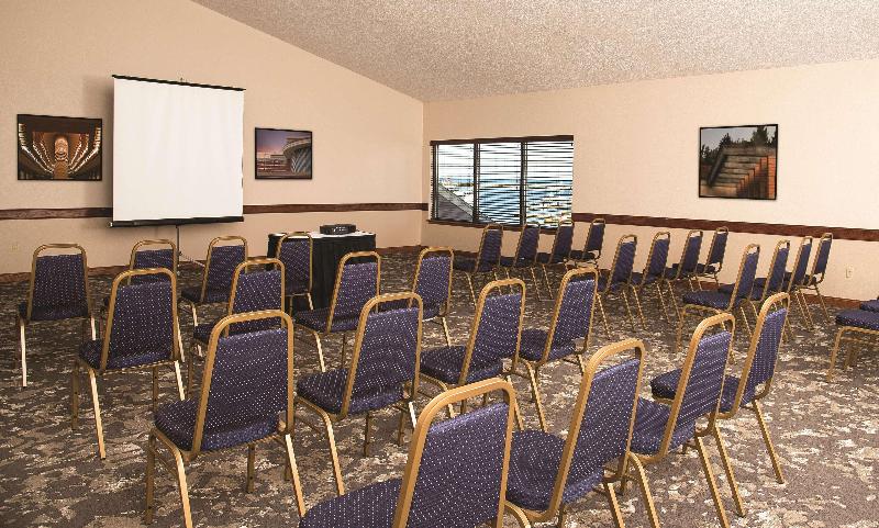 Doubletree by Hilton Racine Harbourwalk, WI image