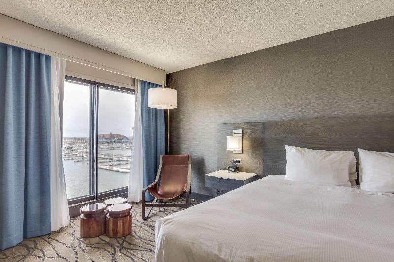 Doubletree by Hilton Racine Harbourwalk, WI image