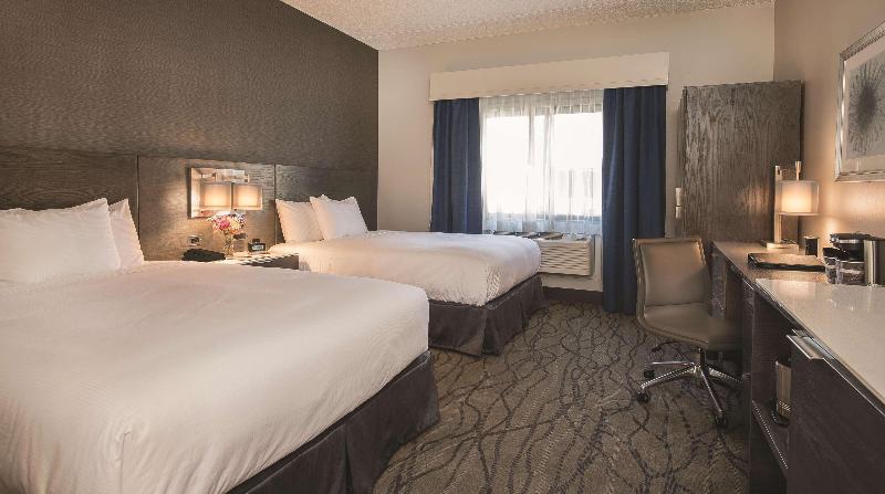 Doubletree by Hilton Racine Harbourwalk, WI image
