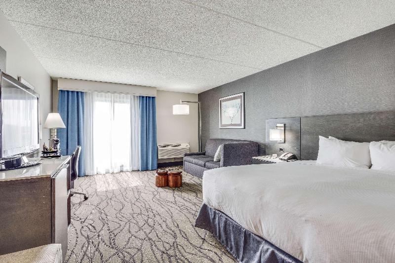 Doubletree by Hilton Racine Harbourwalk, WI image