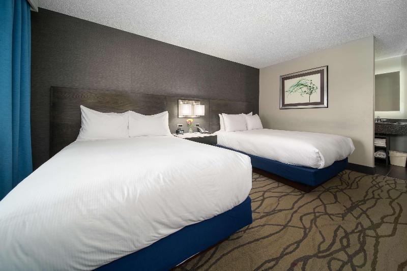 Doubletree by Hilton Racine Harbourwalk, WI image
