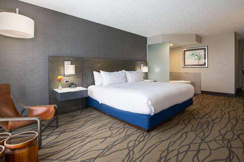 Doubletree by Hilton Racine Harbourwalk, WI image
