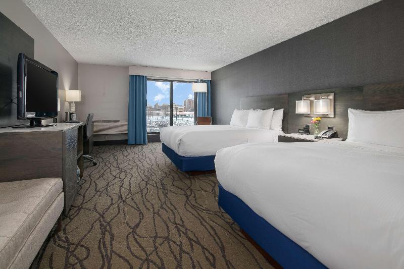 Doubletree by Hilton Racine Harbourwalk, WI image