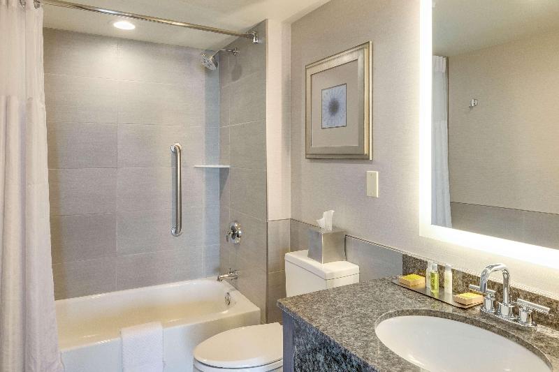 Doubletree by Hilton Racine Harbourwalk, WI image