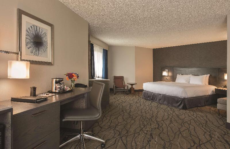 Doubletree by Hilton Racine Harbourwalk, WI image
