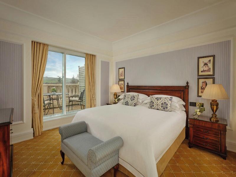 Powerscourt Hotel, Autograph Collection image