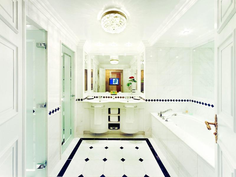 Powerscourt Hotel, Autograph Collection image