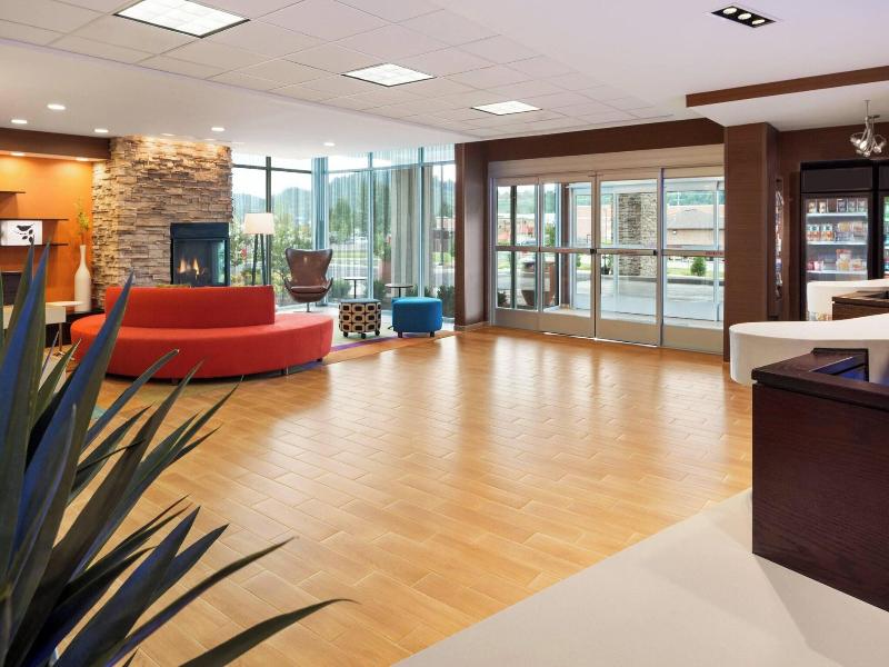 Fairfield Inn & Suites Athens image