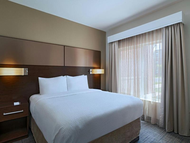 Residence Inn Omaha Aksarben Village image