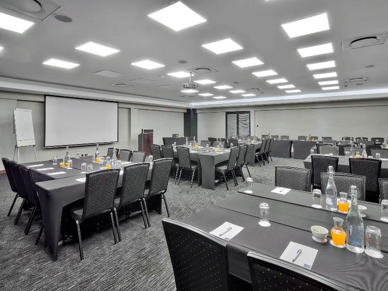 Protea Hotel Pretoria Hatfield image