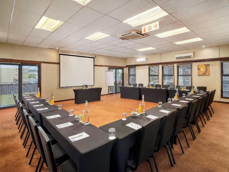 Protea Hotel Pretoria Hatfield image