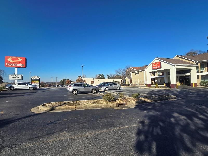 Econo Lodge Villa Rica image