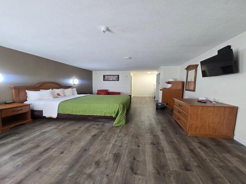 Econo Lodge Villa Rica image