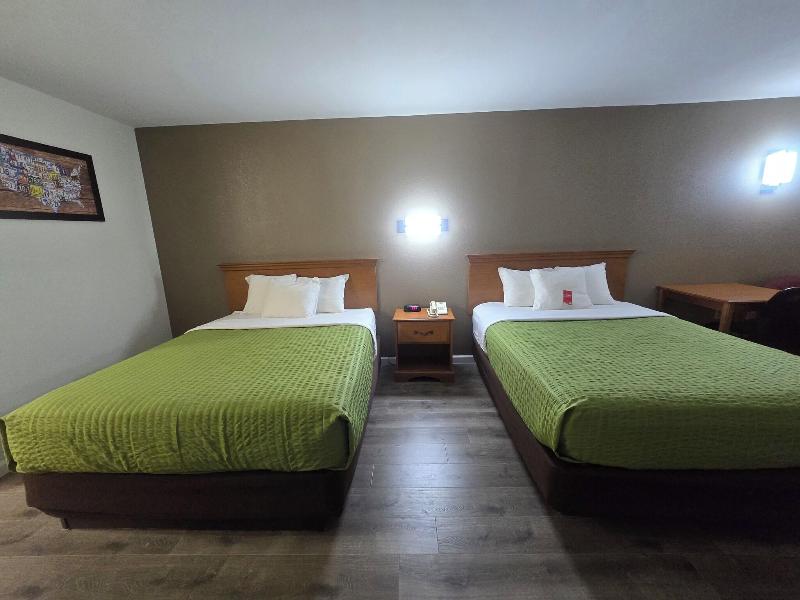 Econo Lodge Villa Rica image