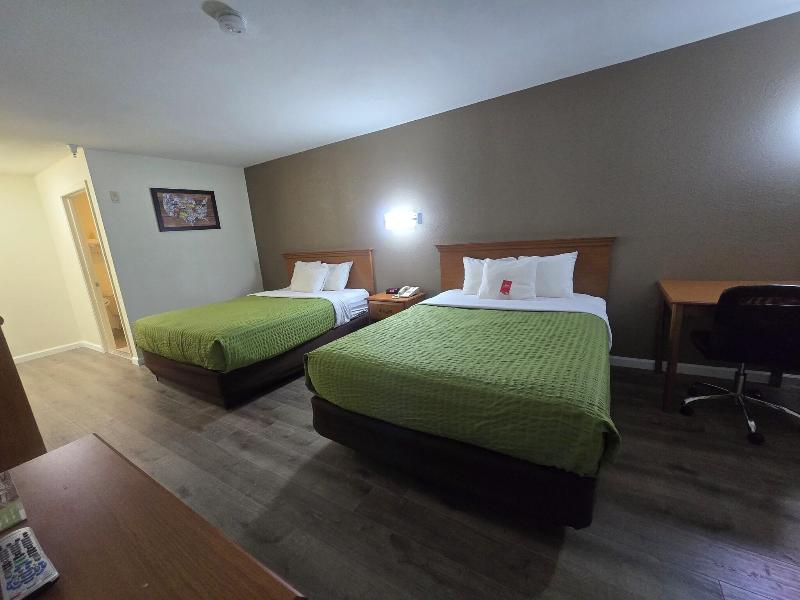 Econo Lodge Villa Rica image