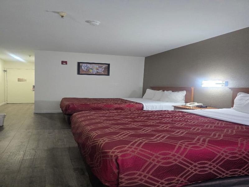 Econo Lodge Villa Rica image