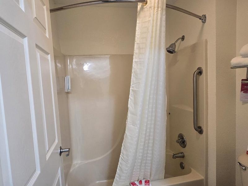 Econo Lodge Villa Rica image