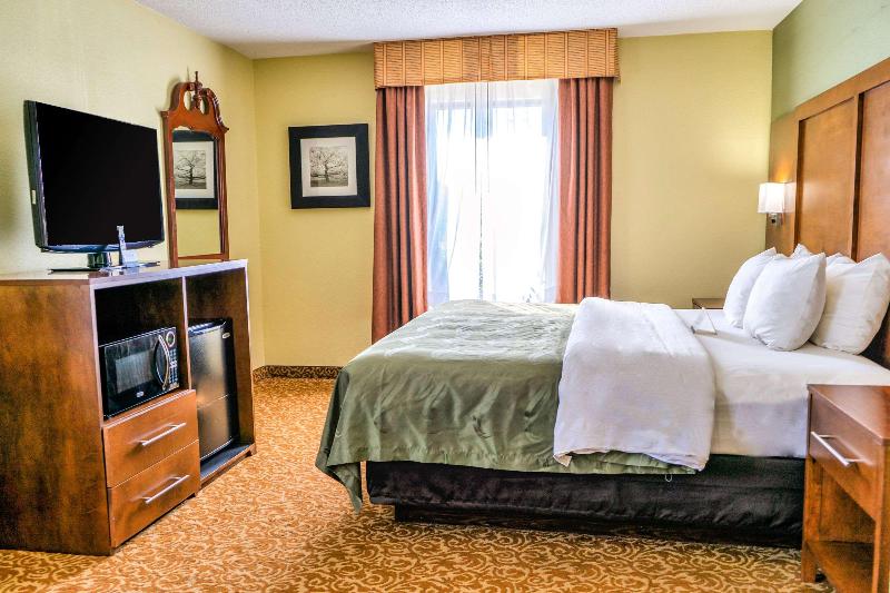 Quality Inn Whiteville image