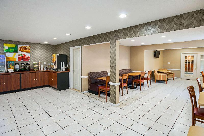 Quality Inn Fairmont image