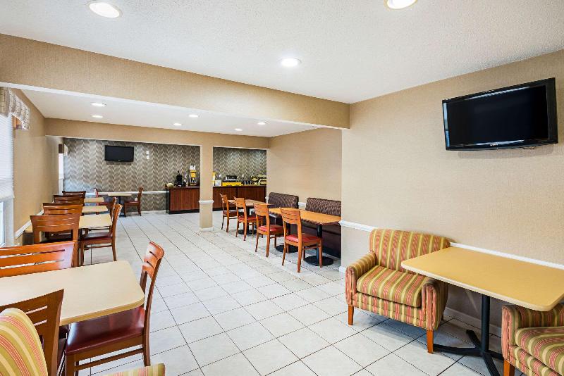 Quality Inn Fairmont image