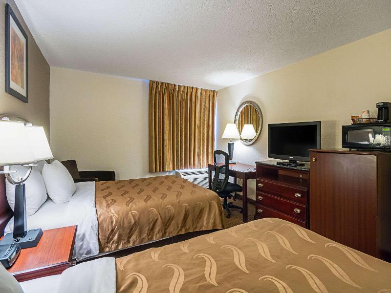 Quality Inn Fairmont image