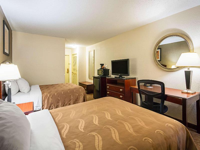 Quality Inn Fairmont image