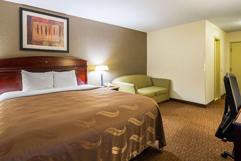Quality Inn Fairmont image