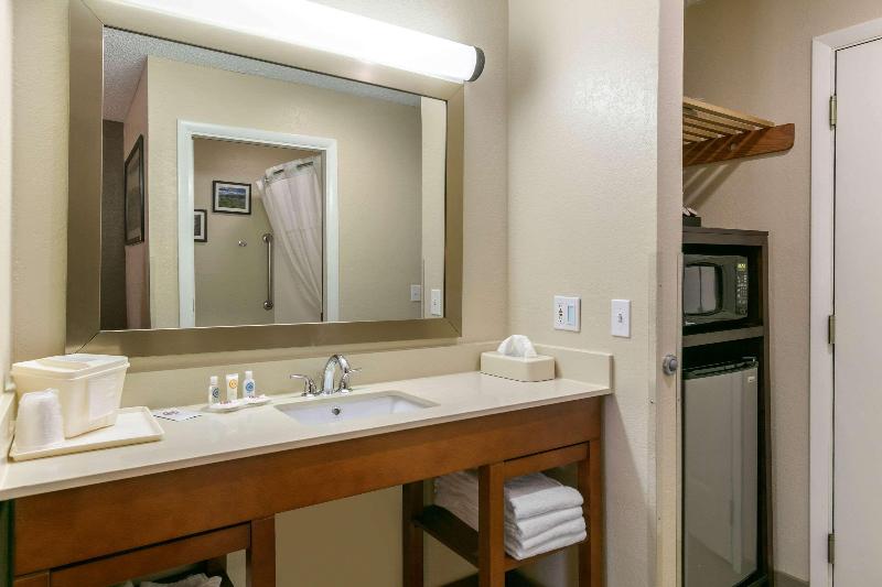 Comfort Inn Worland Hwy 16 To Yellowstone image