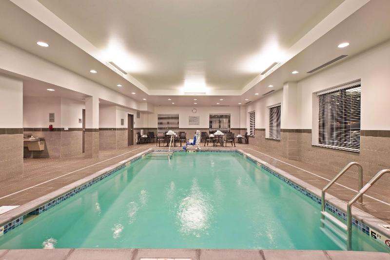 Hampton Inn & Suites North Huntingdon-Irwin image