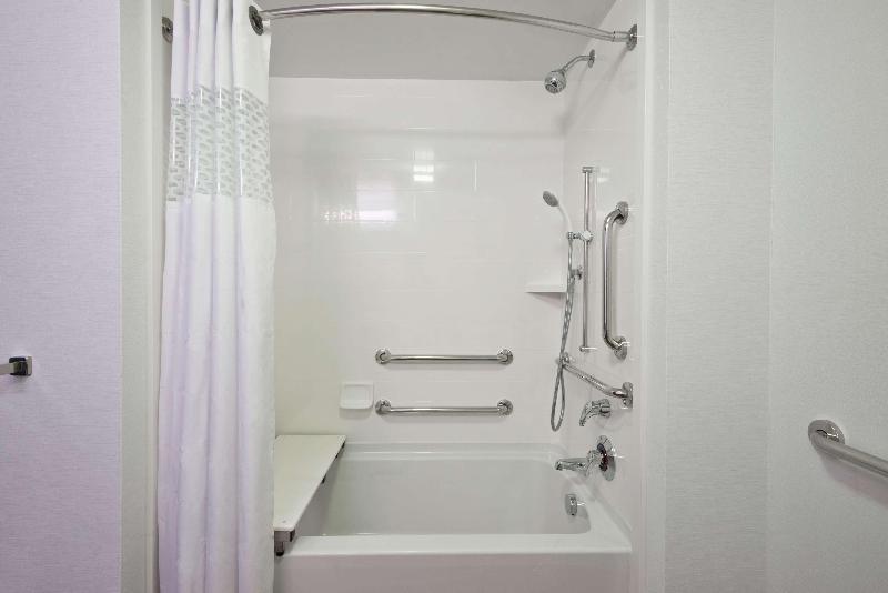 Hampton Inn & Suites North Huntingdon-Irwin image