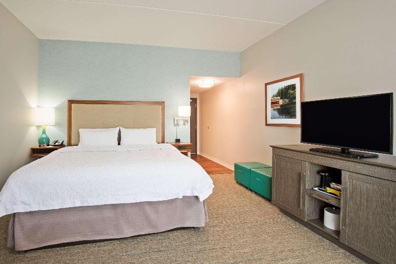 Hampton Inn & Suites North Huntingdon-Irwin image