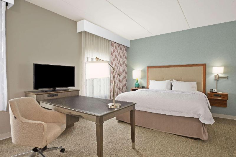 Hampton Inn & Suites North Huntingdon-Irwin image