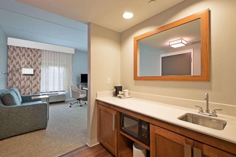 Hampton Inn & Suites North Huntingdon-Irwin image