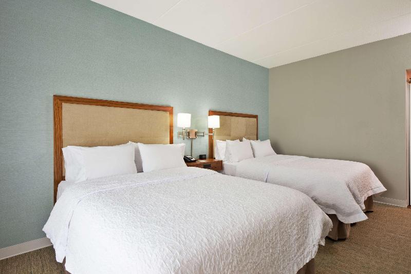 Hampton Inn & Suites North Huntingdon-Irwin image