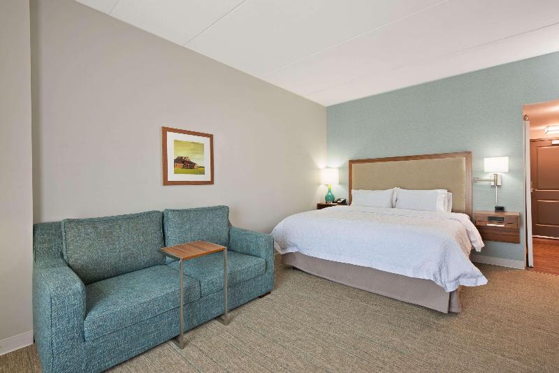 Hampton Inn & Suites North Huntingdon-Irwin image