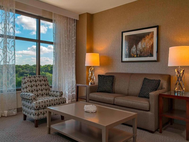 Sheraton Austin Georgetown Hotel Conference Centre image